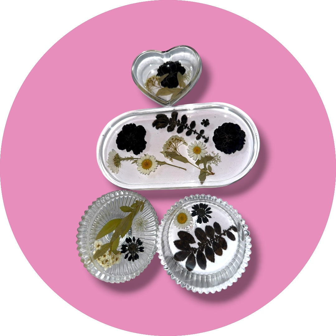 Container and tray set