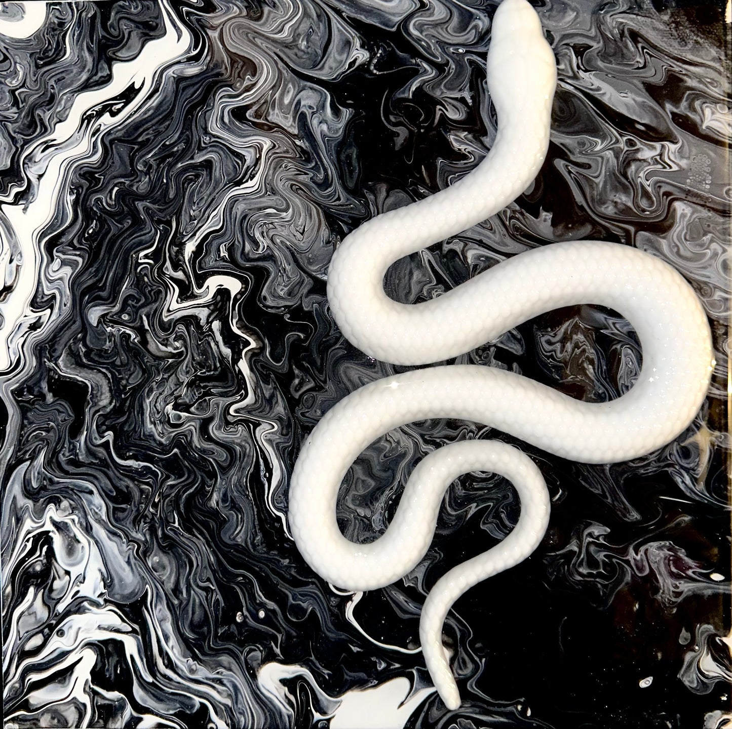 3-D white albino snake