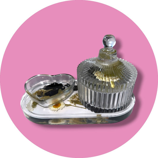 Container and tray set